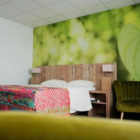 Forest Hotel-2